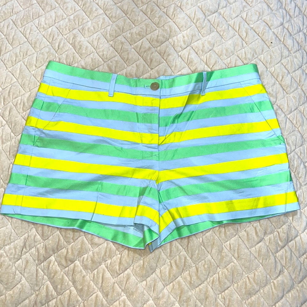 Gap, shorts